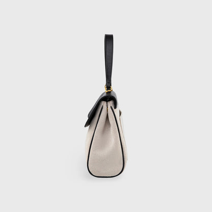Ciara Essential
